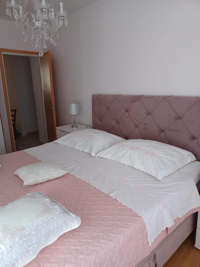 Apartment Vestibul Inn Split Ngoại thất bức ảnh