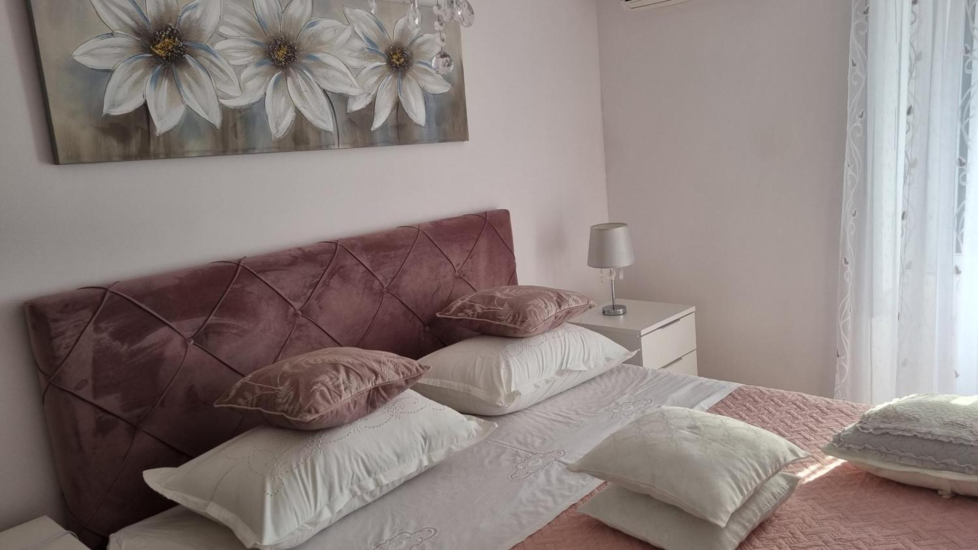 Apartment Vestibul Inn Split Ngoại thất bức ảnh