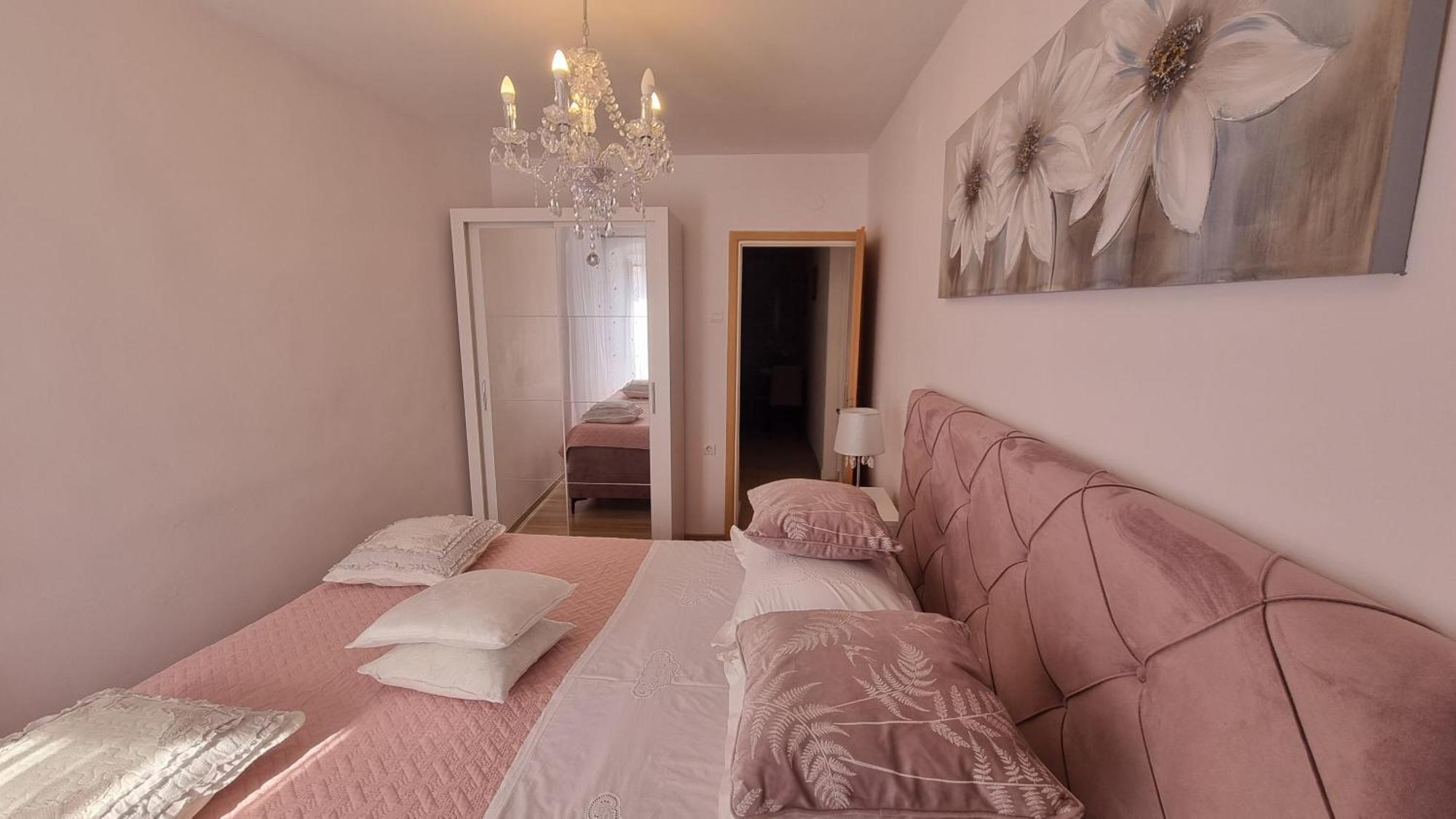 Apartment Vestibul Inn Split Ngoại thất bức ảnh